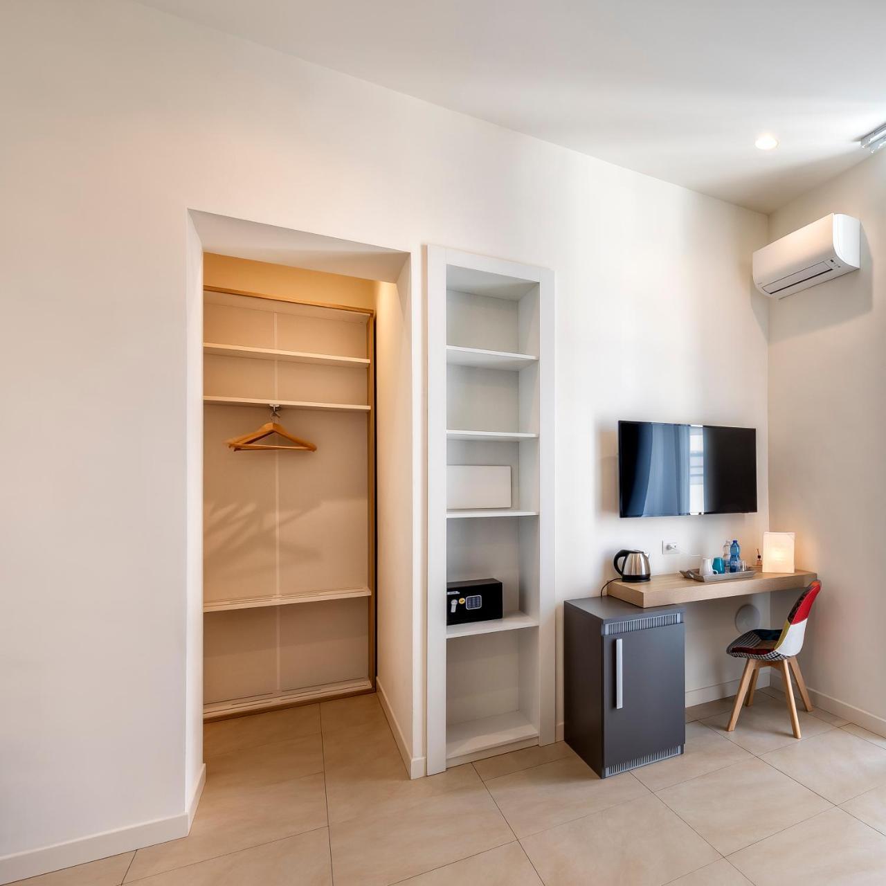 Napoli Squares Suites Dış mekan fotoğraf